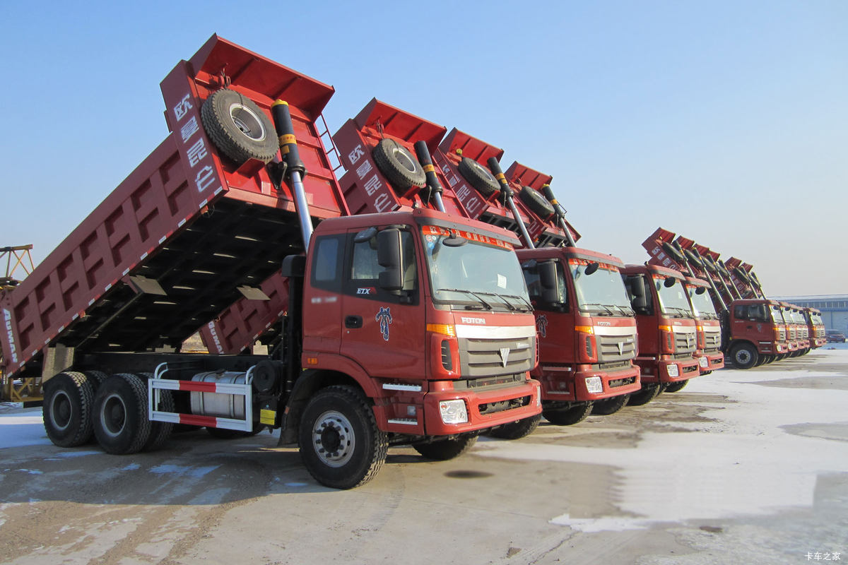 福田 欧曼ETX 9系重卡 310马力 6X4 6.5米自卸车