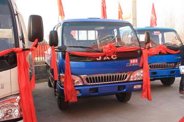 江淮 骏铃II 115马力 3.9米排半栏板轻卡