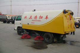 江铃底盘&nbsp;扫路车外观图片