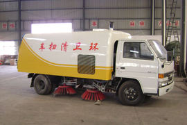 江铃底盘&nbsp;扫路车外观图片