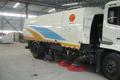东风商用车 天锦 180马力 4X2 扫路车(炎帝牌)(SZD5162TXS)