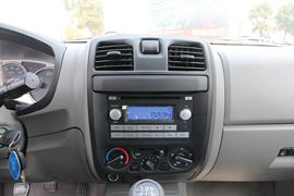 御骏&nbsp;皮卡驾驶室                                               图片