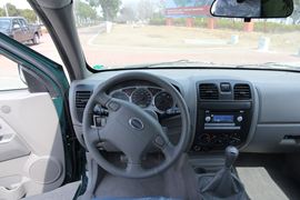 御骏&nbsp;皮卡驾驶室                                               图片