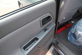 御骏&nbsp;皮卡驾驶室                                               图片