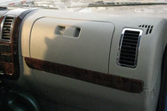 小解放498 109马力 3.8米排半厢式轻卡