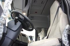雷诺 Premium 380 DXi系列重卡 380马力 6X2 牵引车(中提升桥)
