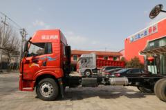 青岛解放 龙VH 运满满定义车 240马力 4X2 6.65米厢式载货车(CA5189CCYPK2L2E5A80)