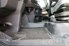 一汽解放 J7重卡 四季款 550马力 6X4 牵引车(12挡)(CA4250P77K25T1E5)