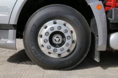 一汽解放 J7重卡 四季款 550马力 6X4 牵引车(12挡)(CA4250P77K25T1E5)