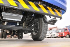 凯马 凯捷M6 160马力 6.21米排半栏板轻卡(KMC1168A48P5)