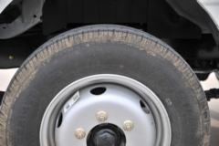 凯马 锐航X1 1.5L 113马力 汽油 2.92米双排仓栅式小卡(国六)(KMC5031CCYQ318S6)