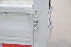 凯马 锐航X1 1.5L 113马力 汽油 2.92米双排仓栅式小卡(国六)(KMC5031CCYQ318S6)