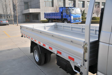 ���� ��� 1.6L 122���� 3.3�׵�������΢��(����)ͼƬ