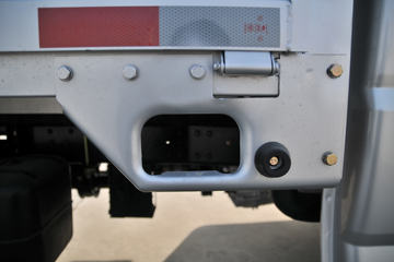 ���� ��� 1.6L 122���� 3.3�׵�������΢��(����)ͼƬ