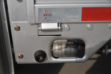 ���� ��� 1.6L 122���� 3.3�׵�������΢��(����)ͼƬ