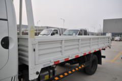 凯马 锐航X3 110马力 4X2 3.6自卸车(KMC3043HH318D5)