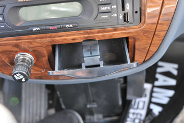 ���� ���� 1.5L 113���� ���� 3.6�׵��Ų�դʽ΢������(����)(KMC5031CCYQ318D6)ͼƬ