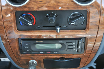 ���� ���� 1.5L 113���� ���� 3.6�׵��Ų�դʽ΢������(����)(KMC5031CCYQ318D6)ͼƬ