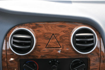 ���� ���� 1.5L 113���� ���� 3.6�׵��Ų�դʽ΢������(����)(KMC5031CCYQ318D6)ͼƬ