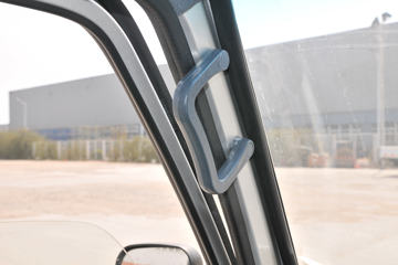 ���� ���� 1.5L 113���� ���� 3.6�׵��Ų�դʽ΢������(����)(KMC5031CCYQ318D6)ͼƬ