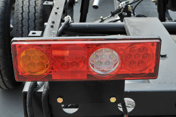 ���� ���� 1.5L 113���� ���� 3.6�׵��Ų�դʽ΢������(����)(KMC5031CCYQ318D6)ͼƬ