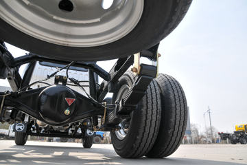 ���� ���� 1.5L 113���� ���� 3.6�׵��Ų�դʽ΢������(����)(KMC5031CCYQ318D6)ͼƬ