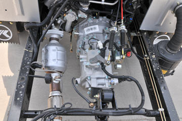 ���� ���� 1.5L 113���� ���� 3.6�׵��Ų�դʽ΢������(����)(KMC5031CCYQ318D6)ͼƬ