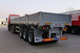 自卸半挂车&nbsp;自卸式半挂车外观图片