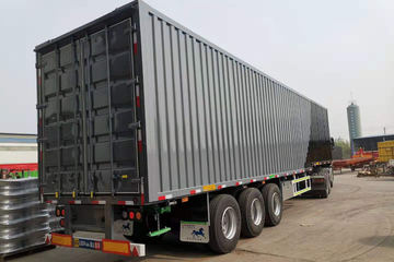 东华 13.75米翼展半挂车