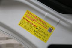 东风商用车 天锦KR 230马力 4X2 9.75米厢式载货车(国六)(高顶)(DFH5180XXYE8)