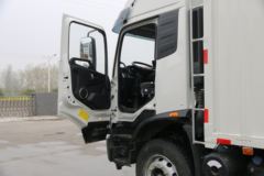 东风商用车 天锦KR 230马力 4X2 9.75米厢式载货车(国六)(高顶)(DFH5180XXYE8)