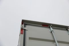 东风商用车 天锦KR 230马力 4X2 9.75米厢式载货车(国六)(高顶)(DFH5180XXYE8)