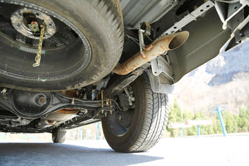 ���� ��9 2019�� ������ 2.0T���� 220���� 8���Զ� ���� ˫��SUV������Ƥ��ͼƬ