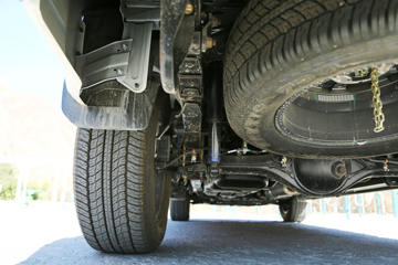 ���� ��9 2019�� ������ 2.0T���� 220���� 8���Զ� ���� ˫��SUV������Ƥ��ͼƬ