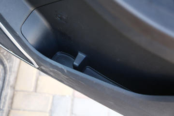 ���� ��9 2019�� ������ 2.0T���� 220���� 8���Զ� ���� ˫��SUV������Ƥ��ͼƬ