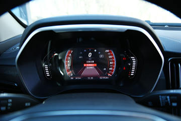 ���� ��9 2019�� ������ 2.0T���� 220���� 8���Զ� ���� ˫��SUV������Ƥ��ͼƬ