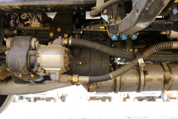 ���� ����HM3 130���� 4X2 4.16����ж��(����)(KMC3042HA330DP6)ͼƬ