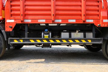 ���� ����HM3 130���� 4X2 4.16����ж��(����)(KMC3042HA330DP6)ͼƬ