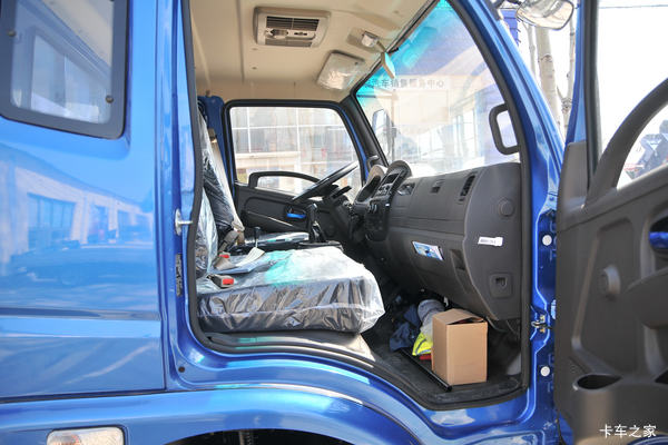 晋州市冀丰农机成功交付客户奥驰T系自卸车1台