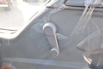 ���� ʱ����� 95���� 4X2 3����ж��(BJ3046D9JBA-FA)ͼƬ