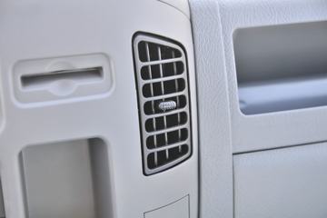 ���� ʱ����� 95���� 4X2 3����ж��(BJ3046D9JBA-FA)ͼƬ