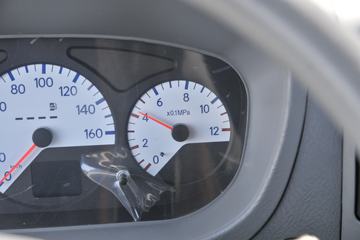 ���� ʱ����� 95���� 4X2 3����ж��(BJ3046D9JBA-FA)ͼƬ