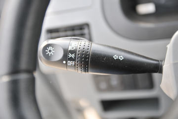  ԦVQ1 1.5L 116  3.05׵ʽ΢()(BJ5030XXY5JV3-51)ͼƬ