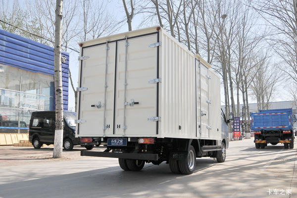 捡漏捡漏，缔途3.6米柴油厢车，排量1.9L，102马力