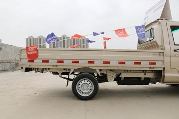 �Ͽ����� ��˧Cϵ ������ 1.5L 112���� ���� 3.1�׵�������΢��(����)ͼƬ