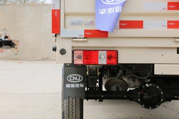 �Ͽ����� ��˧Cϵ ������ 1.5L 112���� ���� 3.1�׵�������΢��(����)ͼƬ