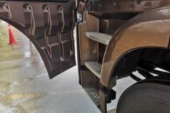 青岛解放 JH6 领航版 460马力 8X4 9.4米冷藏车(CA5320XLCP25K2L7T4E5A80)