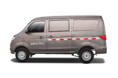 南京金龙 开沃D07 2020款 标准版 2.33T 4.17米纯电动厢式运输车43kWh