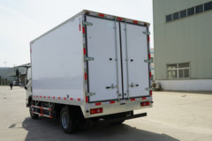 南京金龙 K15 4.5T 纯电动厢式运输车(高2.39米)100kWh