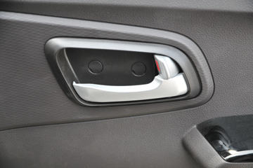 �������� С��� 88���� 4X2 2.8����ж��(BJ3040D8ABA-AA)ͼƬ